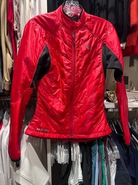 Pearl Izumi Women's Bright Red Quilted Cycling Jacket with Black Panels